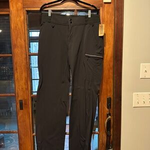 Duluth Women's Black Hills Water Repellent pants. Size 14 x 33. New with tags